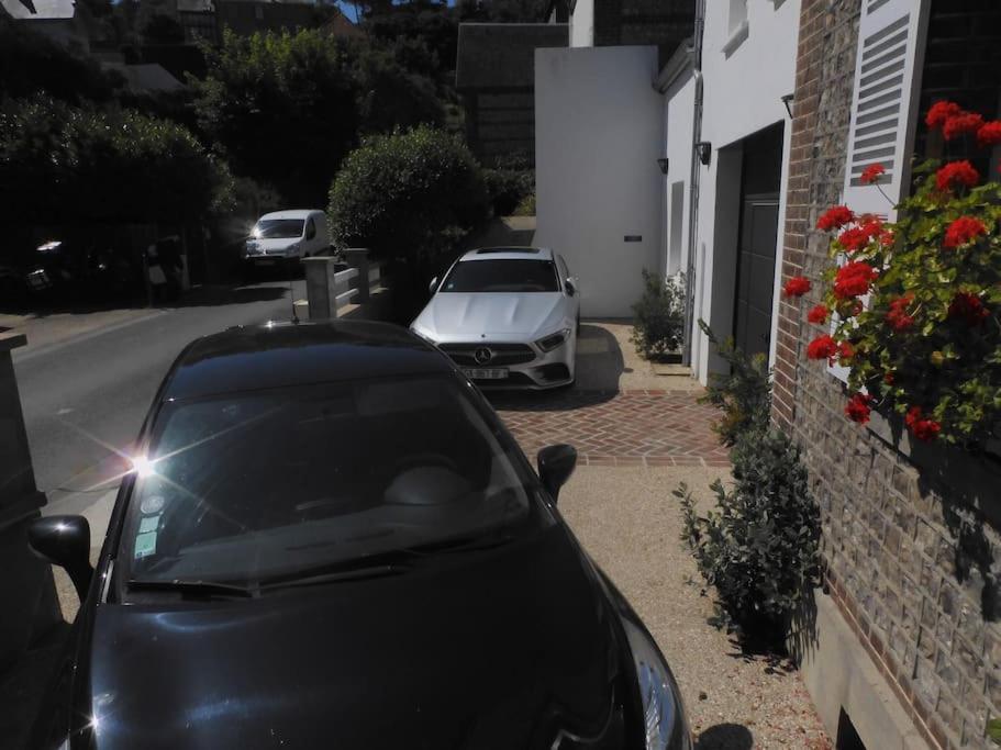 Gite Le Doris Avec Place De Stationnement Privee Incluse Étretat Esterno foto