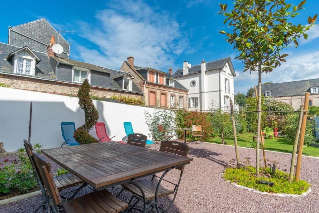 Gite Le Doris Avec Place De Stationnement Privee Incluse Étretat Esterno foto